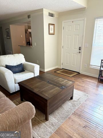 554 Picketts Bend Circle, Marietta, GA 30008