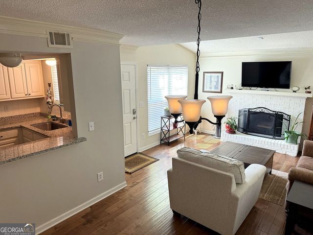 554 Picketts Bend Circle, Marietta, GA 30008