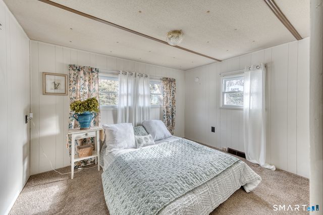 42 Grandview Circle, Mansfield, CT 06268