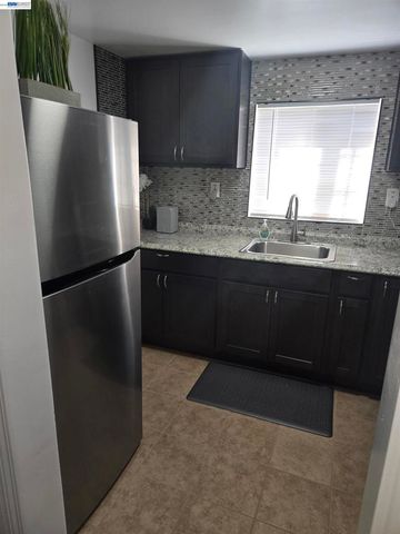 1840 6TH, North Richmond, CA 94801