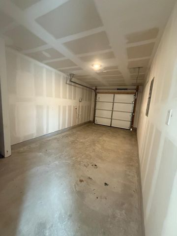 214 Kyanite DR, Maxwell, TX 78656