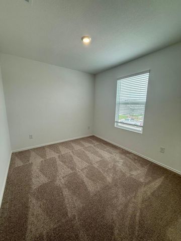 214 Kyanite DR, Maxwell, TX 78656