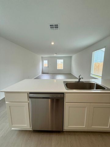 214 Kyanite DR, Maxwell, TX 78656