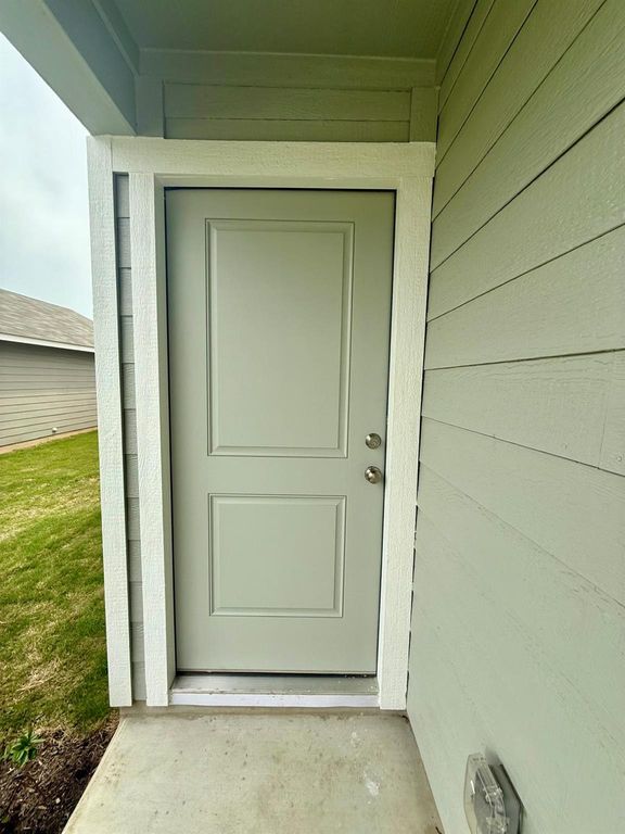 214 Kyanite DR, Maxwell, TX 78656