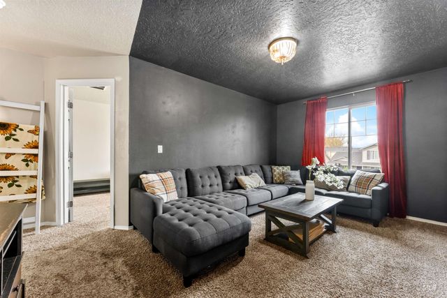 5021 Lathrop Place, Caldwell, ID 83605