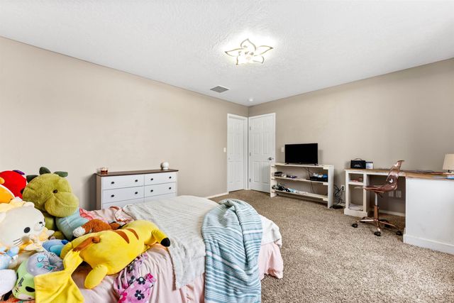 5021 Lathrop Place, Caldwell, ID 83605