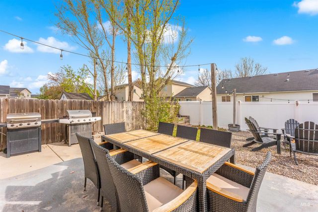 5021 Lathrop Place, Caldwell, ID 83605