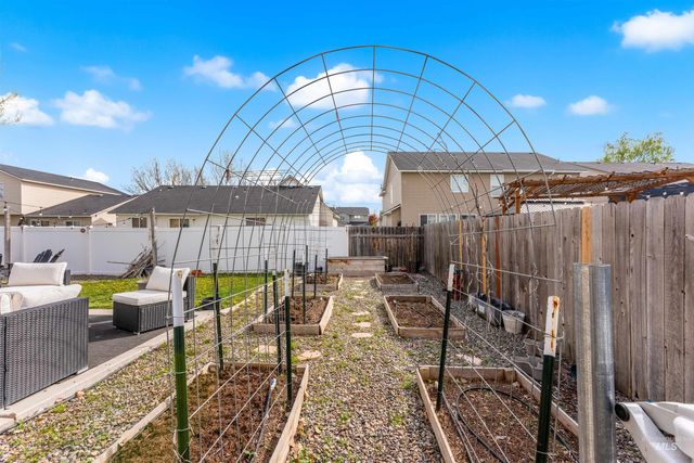 5021 Lathrop Place, Caldwell, ID 83605