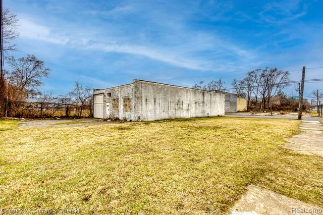 14008 Meyers Road, Detroit, MI 48227