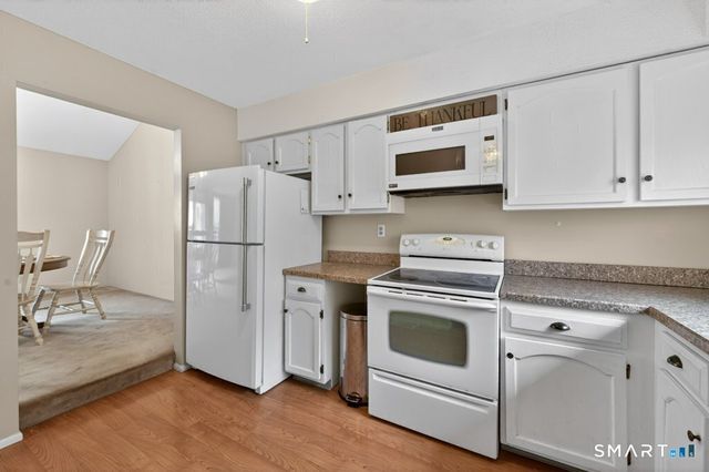 62 Monticello Drive 62, Branford, CT 06405