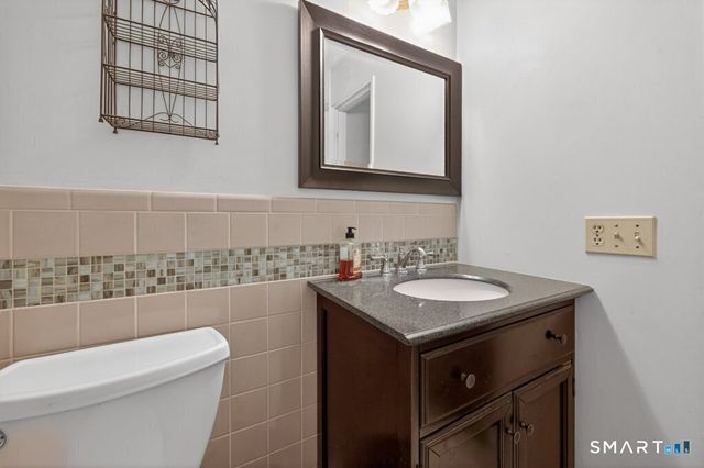 62 Monticello Drive 62, Branford, CT 06405