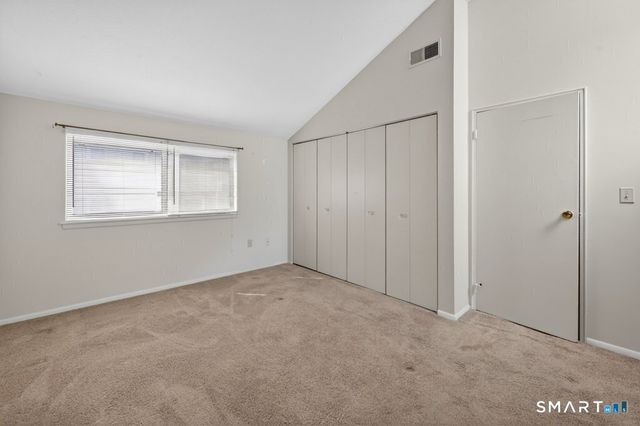 62 Monticello Drive 62, Branford, CT 06405