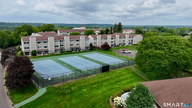 62 Monticello Drive 62, Branford, CT 06405