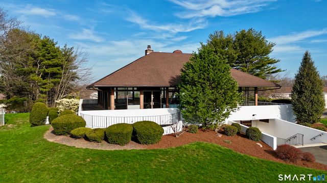 62 Monticello Drive 62, Branford, CT 06405