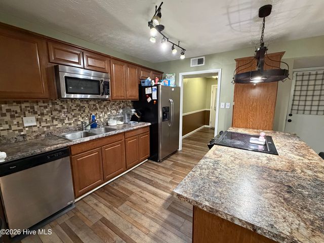 6662 Brookshire Street, Fayetteville, NC 28314