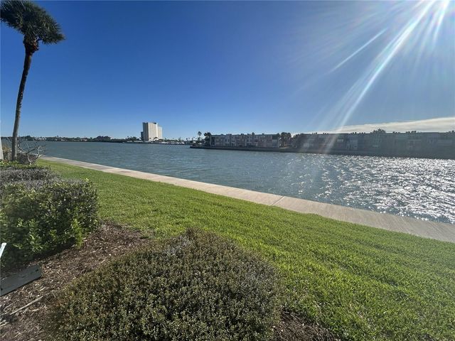 7625 SUN ISLAND DRIVE S 108, South Pasadena, FL 33707