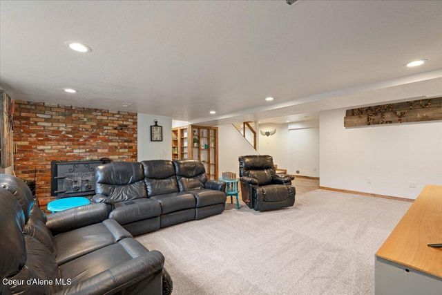 3003 N 5th ST, Coeur D'alene, ID 83815