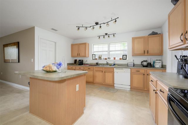 11 RIDDLE DRIVE, Palm Coast, FL 32164