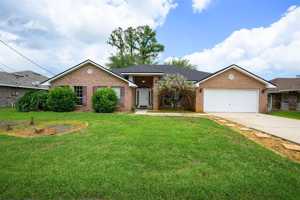 11 RIDDLE DRIVE, Palm Coast, FL 32164