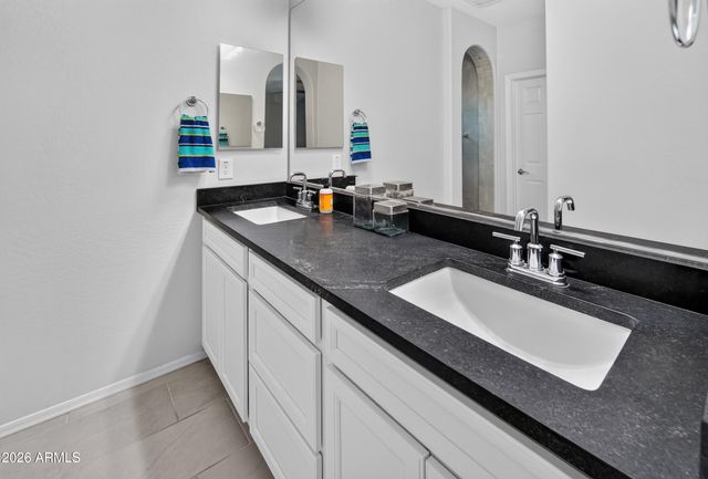 5621 W HERITAGE Way, Florence, AZ 85132