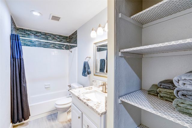 6901 Briardale Drive, North Richland Hills, TX 76182