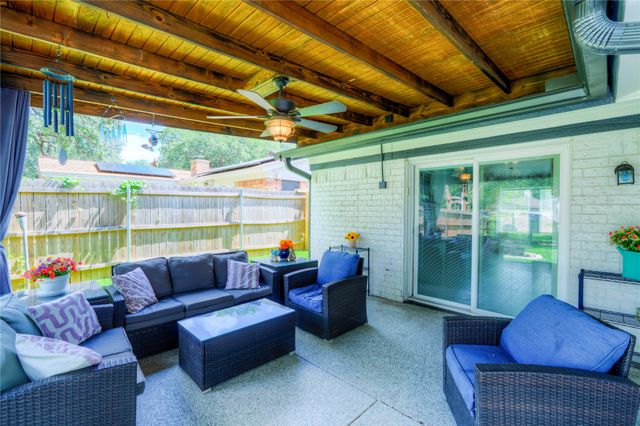 6901 Briardale Drive, North Richland Hills, TX 76182
