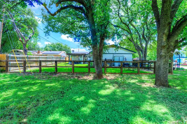 6901 Briardale Drive, North Richland Hills, TX 76182
