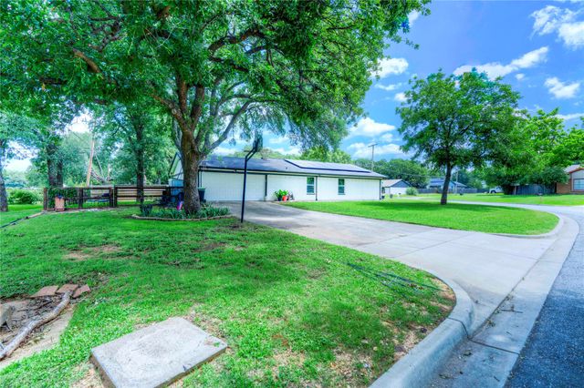 6901 Briardale Drive, North Richland Hills, TX 76182
