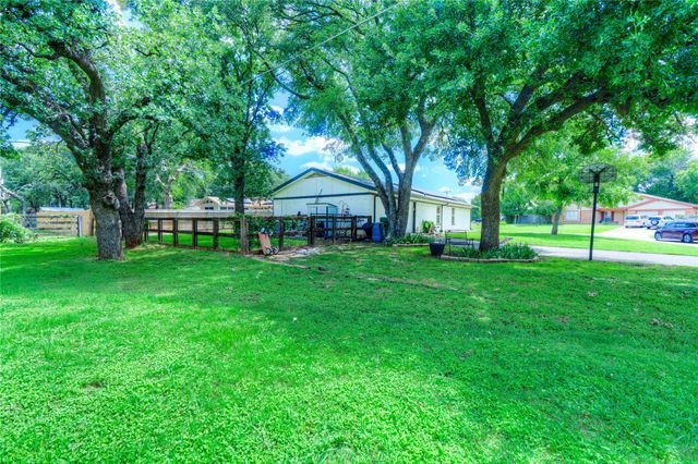 6901 Briardale Drive, North Richland Hills, TX 76182