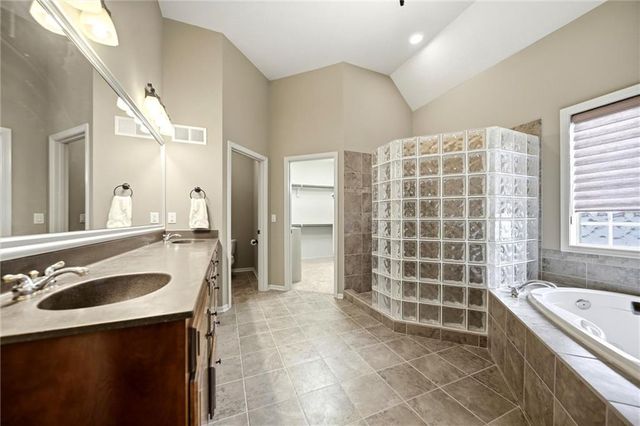 10306 North Brooklyn Avenue, Kansas City, MO 64155