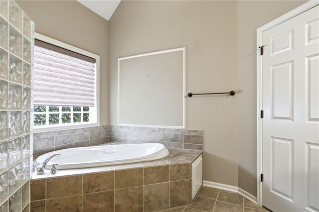 10306 North Brooklyn Avenue, Kansas City, MO 64155