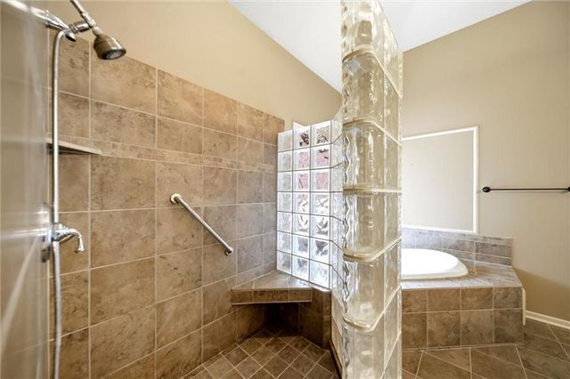 10306 North Brooklyn Avenue, Kansas City, MO 64155