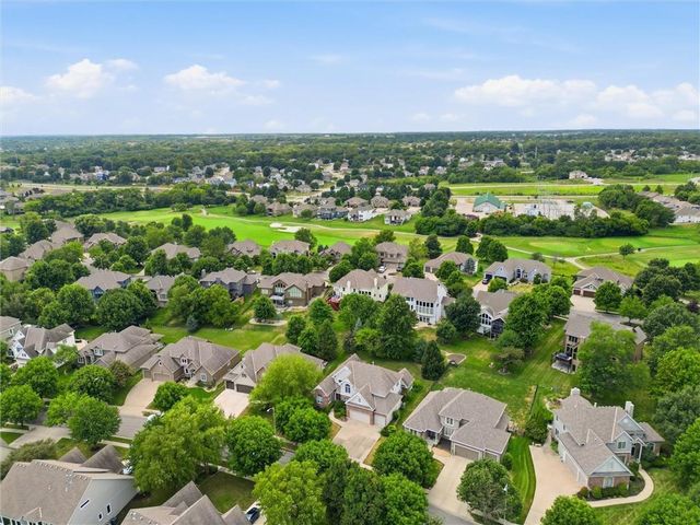 10306 North Brooklyn Avenue, Kansas City, MO 64155
