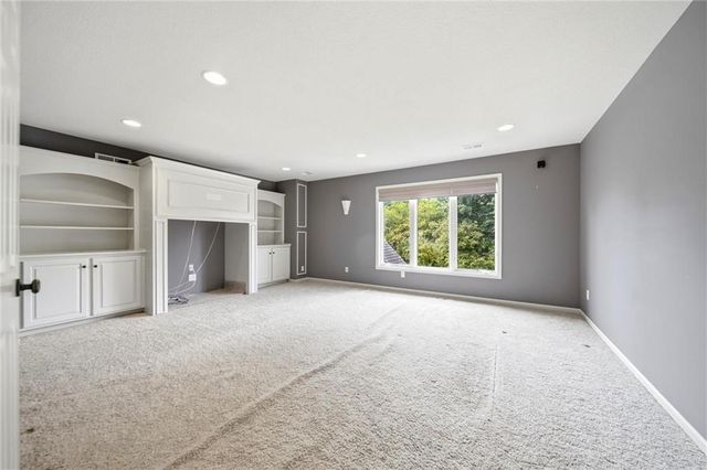 10306 North Brooklyn Avenue, Kansas City, MO 64155