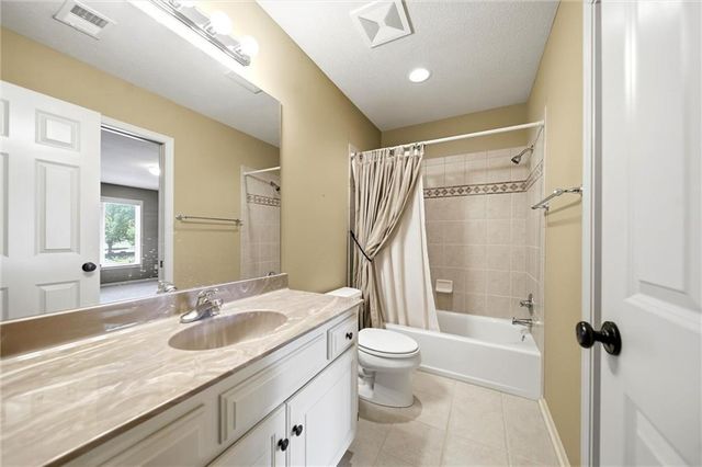 10306 North Brooklyn Avenue, Kansas City, MO 64155
