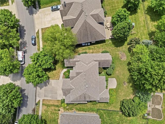 10306 North Brooklyn Avenue, Kansas City, MO 64155