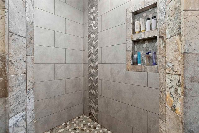 14068 NE Prairie Hill Cir, Elgin, OK 73538