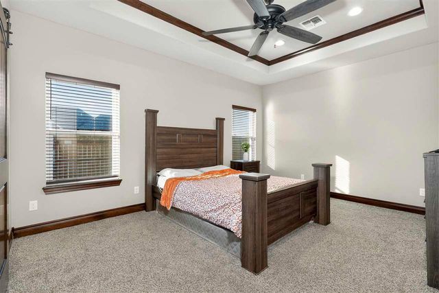 14068 NE Prairie Hill Cir, Elgin, OK 73538