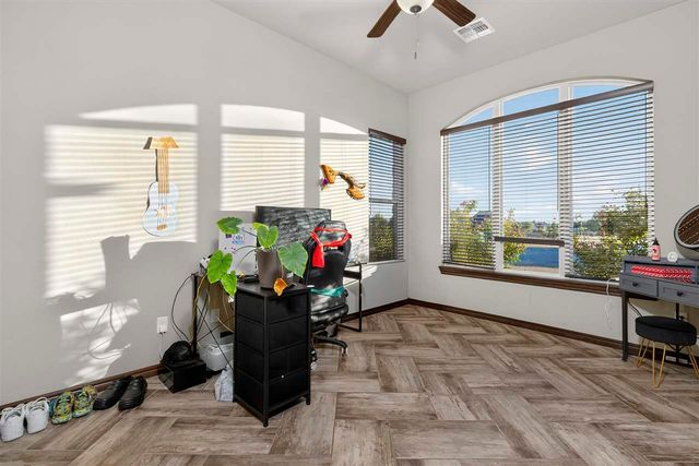 14068 NE Prairie Hill Cir, Elgin, OK 73538