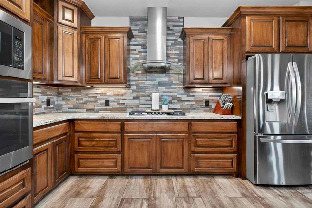 14068 NE Prairie Hill Cir, Elgin, OK 73538