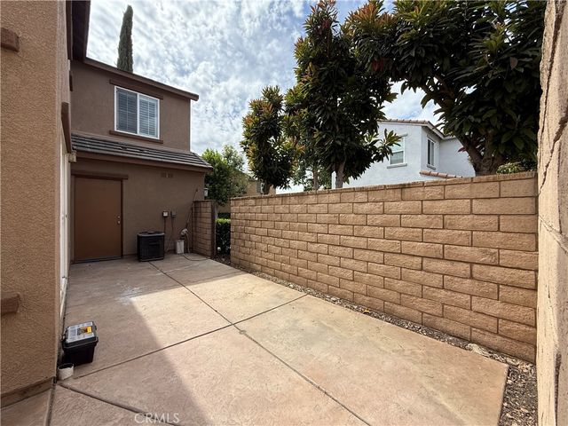 506 N Placer Privado, Ontario, CA 91764