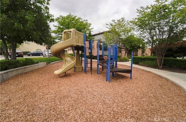 506 N Placer Privado, Ontario, CA 91764