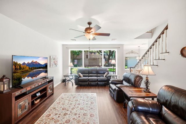 1014 Pinewood Lane, Seabrook, TX 77586