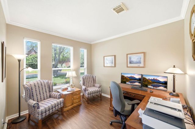 1014 Pinewood Lane, Seabrook, TX 77586