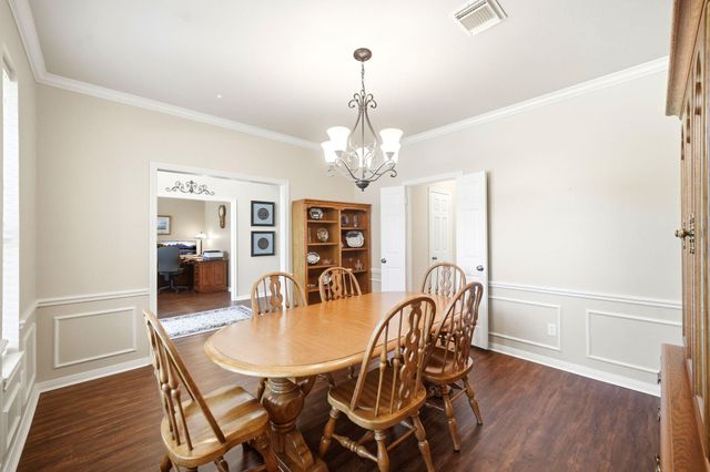 1014 Pinewood Lane, Seabrook, TX 77586