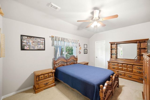 1014 Pinewood Lane, Seabrook, TX 77586