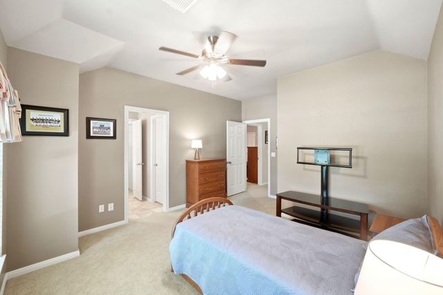 1014 Pinewood Lane, Seabrook, TX 77586