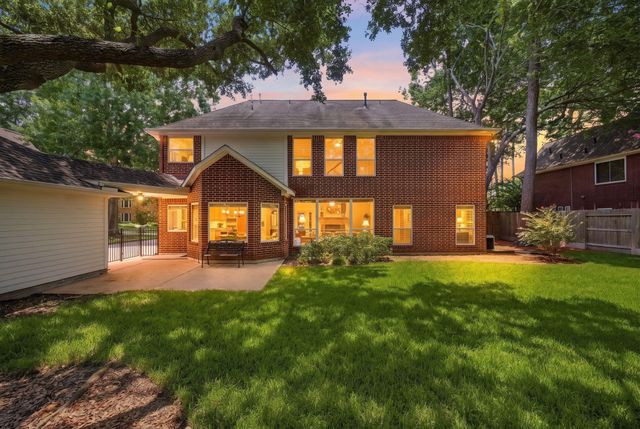 1014 Pinewood Lane, Seabrook, TX 77586