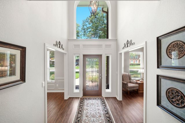 1014 Pinewood Lane, Seabrook, TX 77586