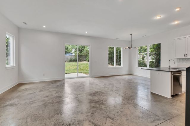 5917 Robertson Ave, Nashville, TN 37209